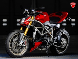 2010 Ducati Streetfighter - Left Side