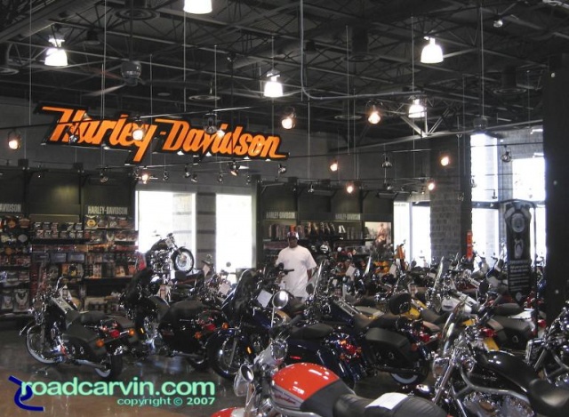 Buddy Stubbs Arizona Harley-Davidson (BuddyStubbsHD_Showroom_6363.jpg)