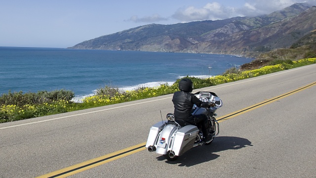 2009 Harley-Davidson CVO Road Glide - Highway One Cruise