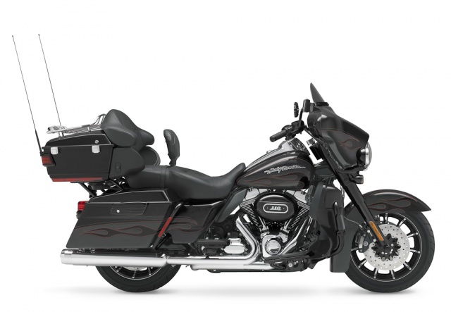 2010 Harley-Davidson - CVO Ultra - Right Side